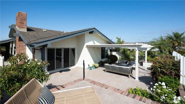 15 Beachcomber, Corona Del Mar, CA 92625