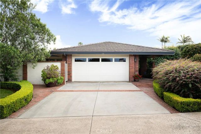 15 Beachcomber, Corona Del Mar, CA 92625