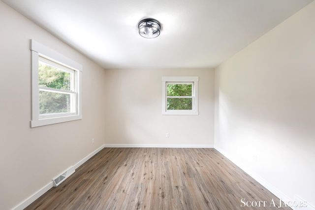 3644 Ivy Drive NE, Grand Rapids, MI 49525