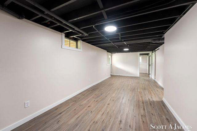 3644 Ivy Drive NE, Grand Rapids, MI 49525