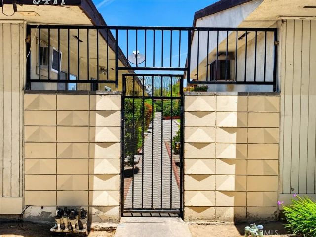 3411 W Orange 1, Anaheim, CA 92804