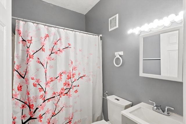 312 Water St 23, Lawrence, MA 01841