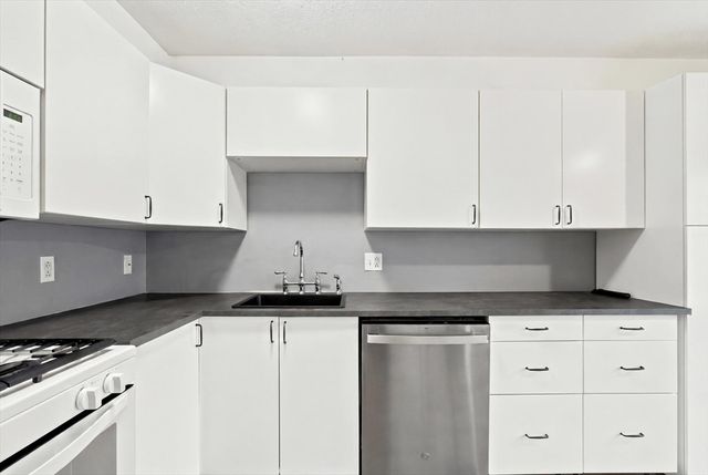 312 Water St 23, Lawrence, MA 01841