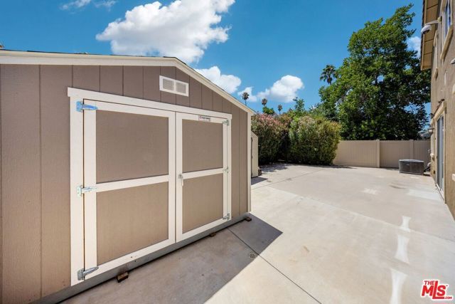 17064 Cantlay Street, Van Nuys (los Angeles), CA 91406