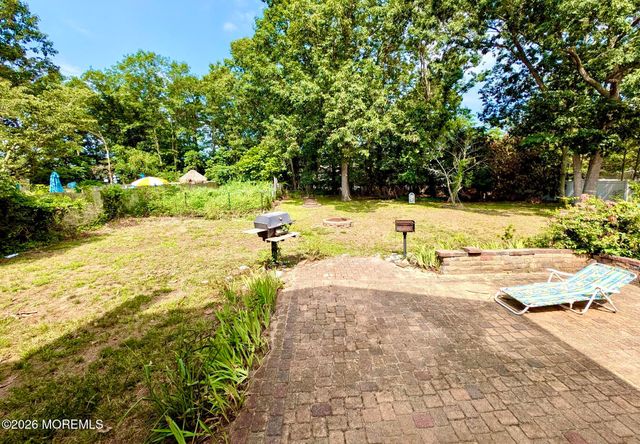 55 Western Drive, Howell, NJ 07731