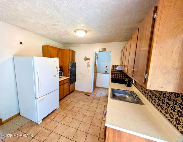 55 Western Drive, Howell, NJ 07731