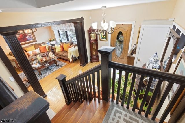 22 Ashwood Ter, West Orange Twp., NJ 07052