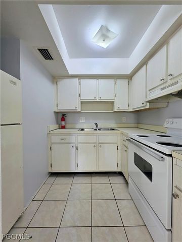 1830 Maravilla AVE 510, Fort Myers, FL 33901