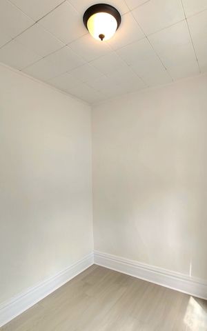 3520 S Winchester Avenue 2F, Chicago, IL 60609