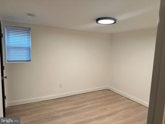 4252 DIX ST NE, Washington, DC 20019