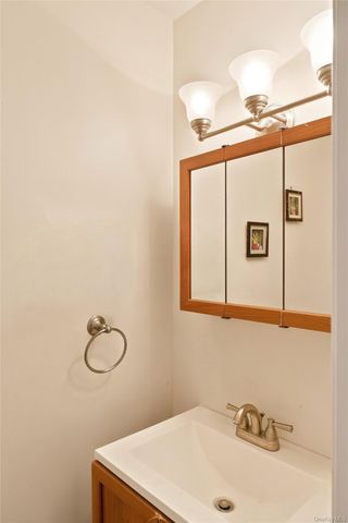 91 Evan Road, Warwick, NY 10990