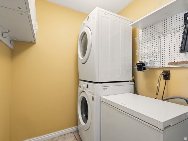 2718 E COMMONWEALTH AVE, Salt Lake City, UT 84109