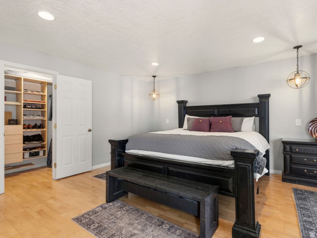 Image 12 of property listing at 2718 E COMMONWEALTH AVE, Salt Lake City, UT 84109