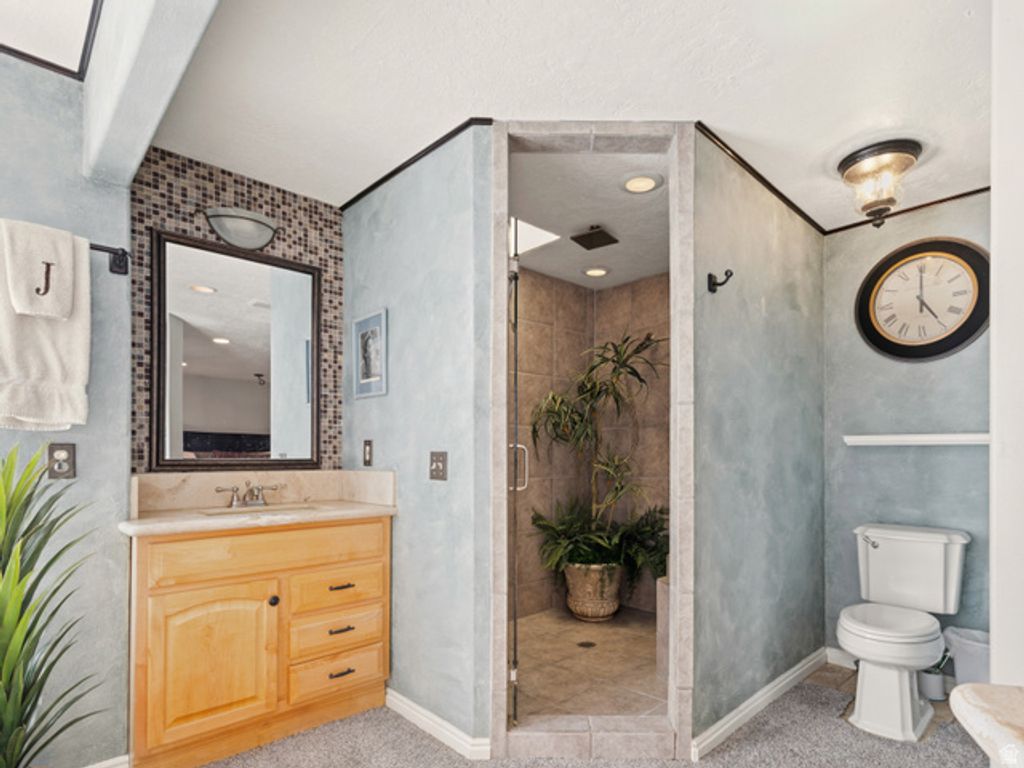 Image 15 of property listing at 2718 E COMMONWEALTH AVE, Salt Lake City, UT 84109