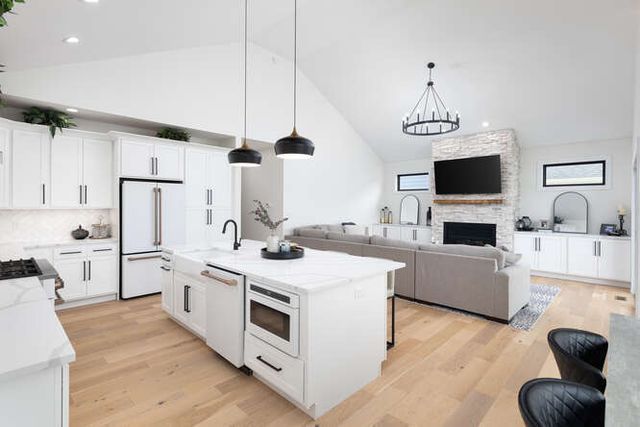 318 Leeward Way, Ottawa, IL 61350