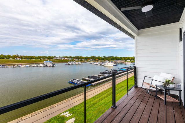 318 Leeward Way, Ottawa, IL 61350