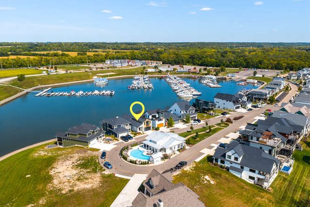 318 Leeward Way, Ottawa, IL 61350