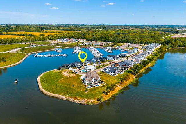 318 Leeward Way, Ottawa, IL 61350