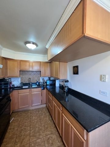 5335 N California Avenue 304, Chicago, IL 60625