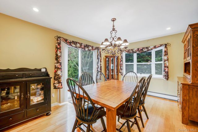 222 Jamaica Avenue, Medford, NY 11763