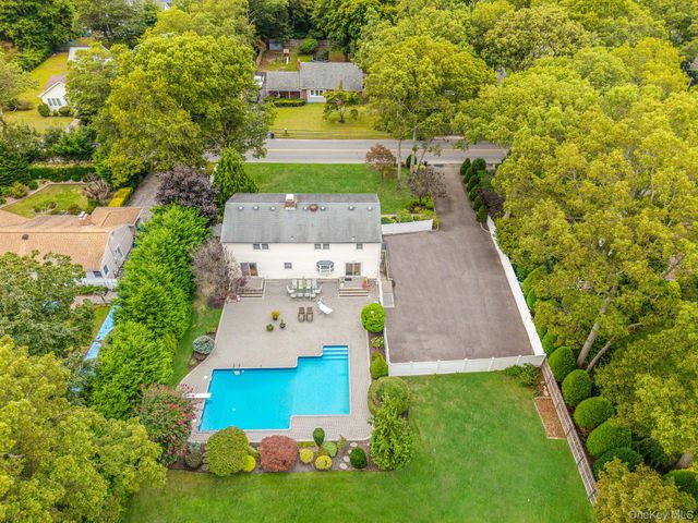 222 Jamaica Avenue, Medford, NY 11763