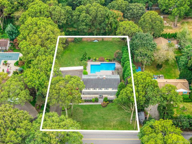 222 Jamaica Avenue, Medford, NY 11763