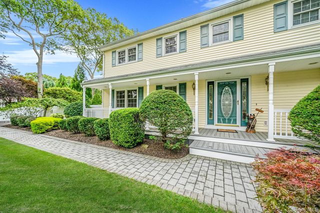 222 Jamaica Avenue, Medford, NY 11763