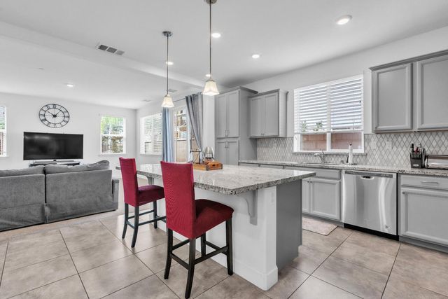 1653 Lion, Rocklin, CA 95765