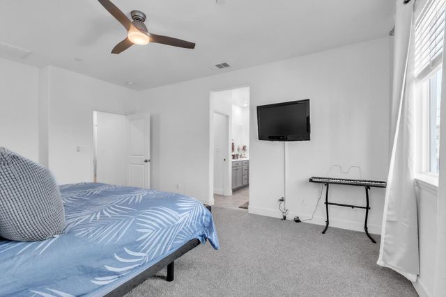1653 Lion, Rocklin, CA 95765