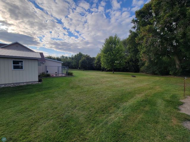 551 Wall Avenue, Horace, ND 58047