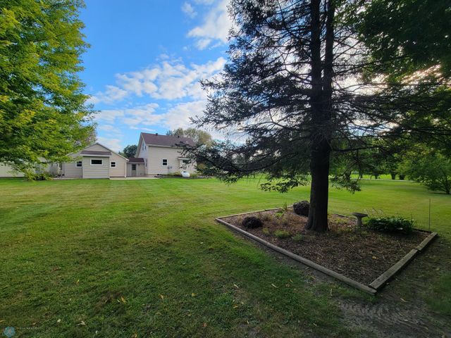 551 Wall Avenue, Horace, ND 58047