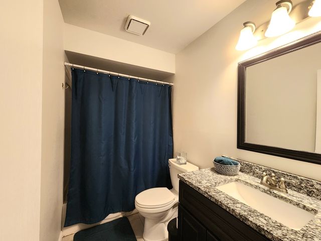 2412 DURNESS Court, Crest Hill, IL 60403