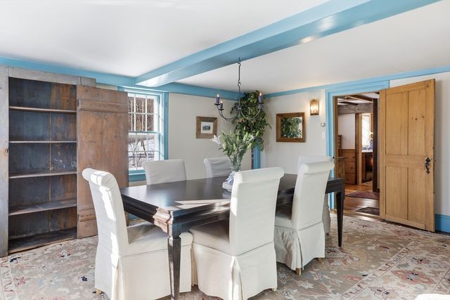 105 Lexington Rd, Concord, MA 01742