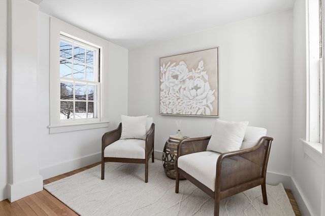 105 Lexington Rd, Concord, MA 01742