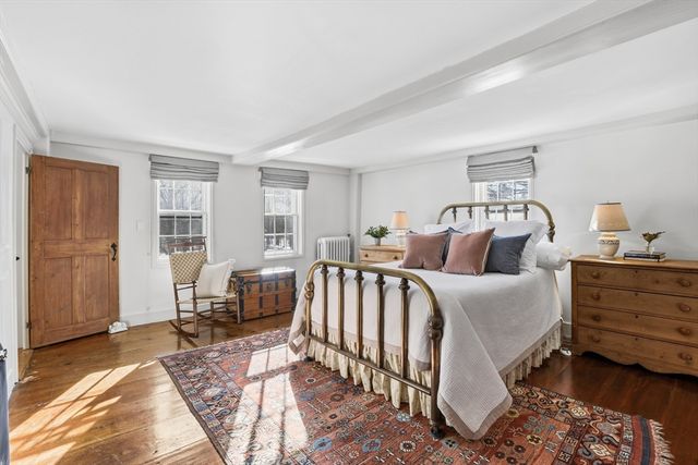 105 Lexington Rd, Concord, MA 01742