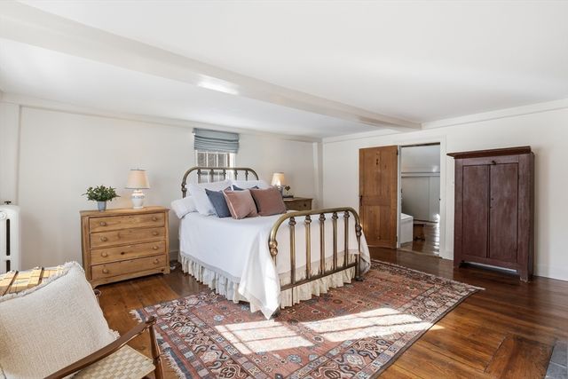 105 Lexington Rd, Concord, MA 01742