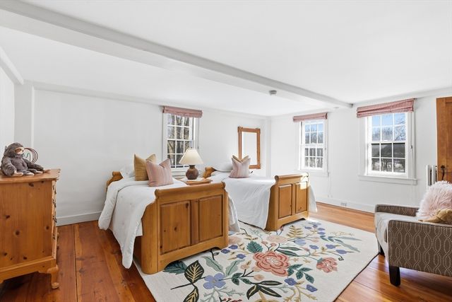105 Lexington Rd, Concord, MA 01742