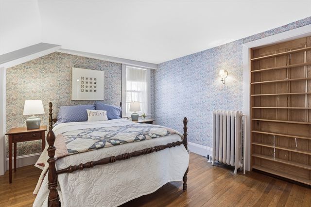 105 Lexington Rd, Concord, MA 01742