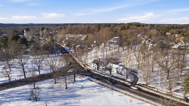 105 Lexington Rd, Concord, MA 01742