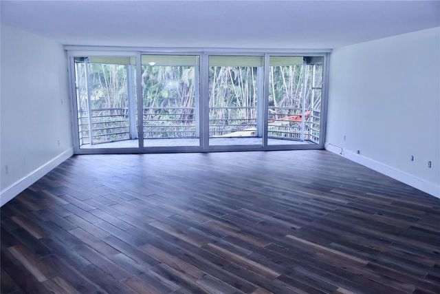 1351 NE 191st Street E217, Miami, FL 33179