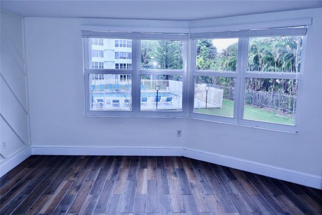 1351 NE 191st Street E217, Miami, FL 33179