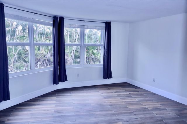 1351 NE 191st Street E217, Miami, FL 33179