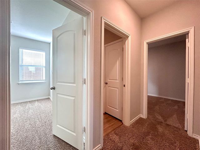 401 Liberty Meadows DR, Liberty Hill, TX 78642