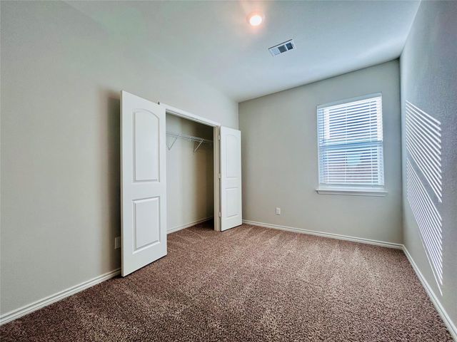 401 Liberty Meadows DR, Liberty Hill, TX 78642