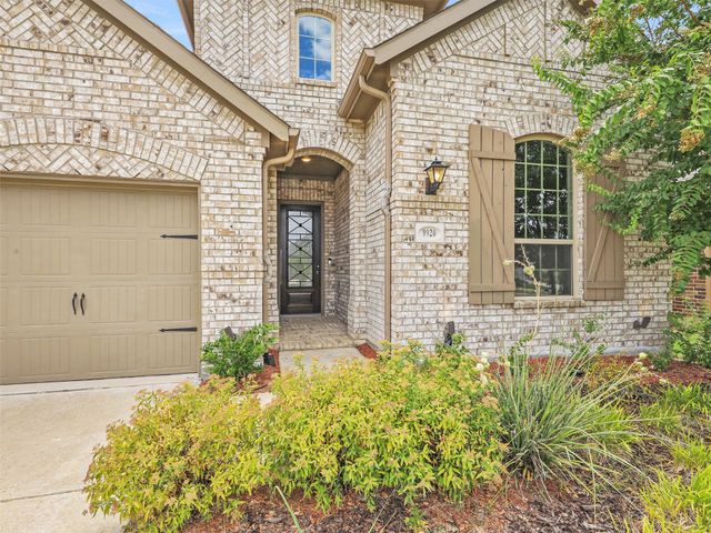 9920 Bitterroot Drive, Little Elm, TX 75068