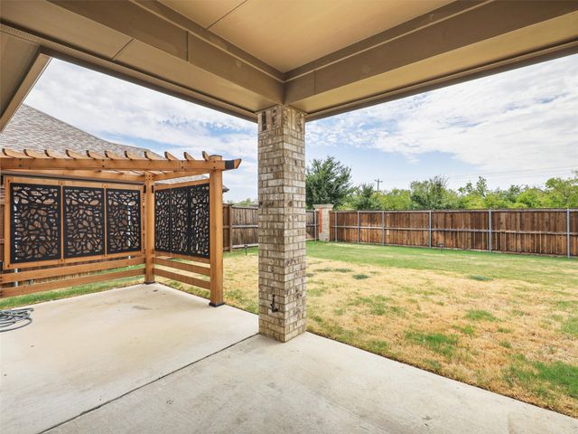 9920 Bitterroot Drive, Little Elm, TX 75068