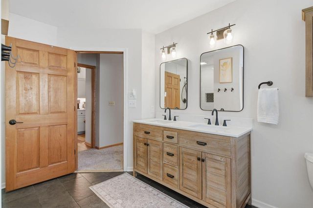 1115 Riverway COURT, Pewaukee, WI 53072