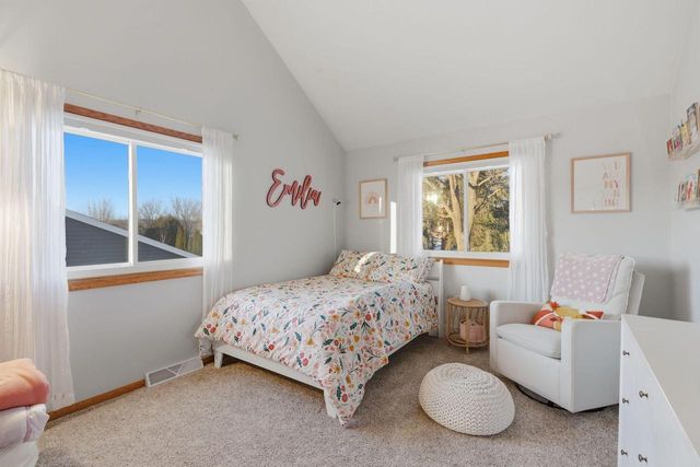 1115 Riverway COURT, Pewaukee, WI 53072