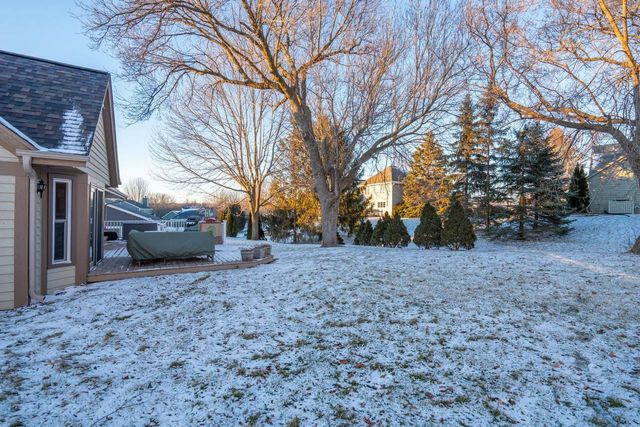 1115 Riverway COURT, Pewaukee, WI 53072