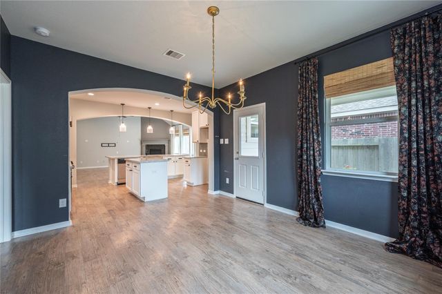 1851 Belle Place, Alvin, TX 77511